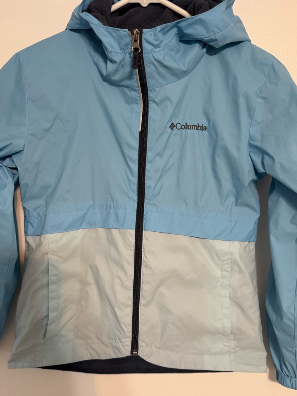 Columbia Light and Pale Blue Hooded Raincoat